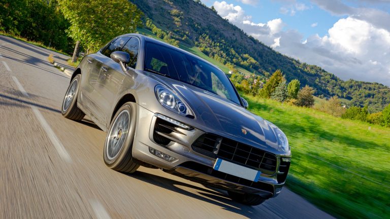 Review of the Porsche Macan by AutoCoinCars