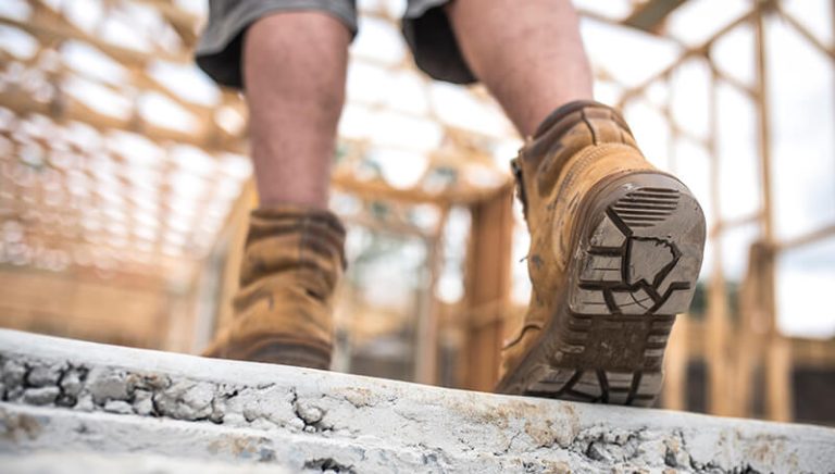 How to Properly Size Safety Shoes for Your Feet