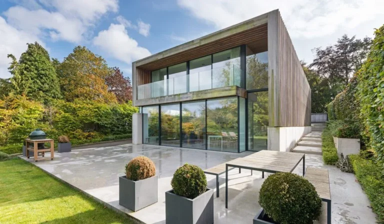 Why Architects and Designers Prefer Glassline for Contemporary Spaces